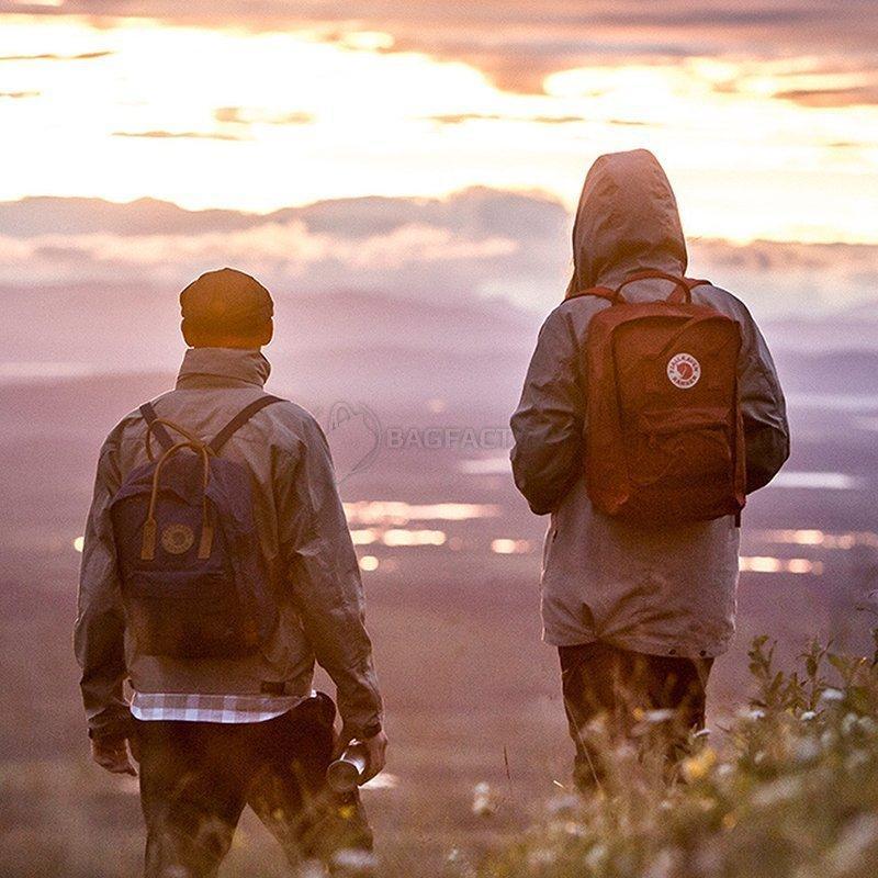 Городской рюкзак Fjallraven Kanken Laptop 15 Green 18л (27172.620)