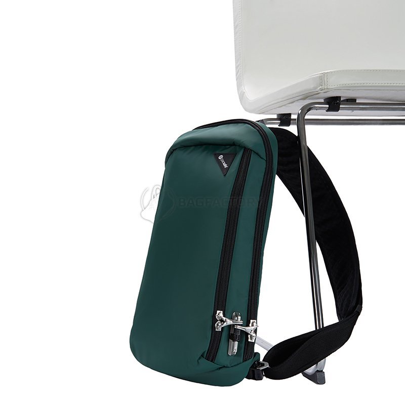 Мужская сумка через плечо Pacsafe Vibe 325 