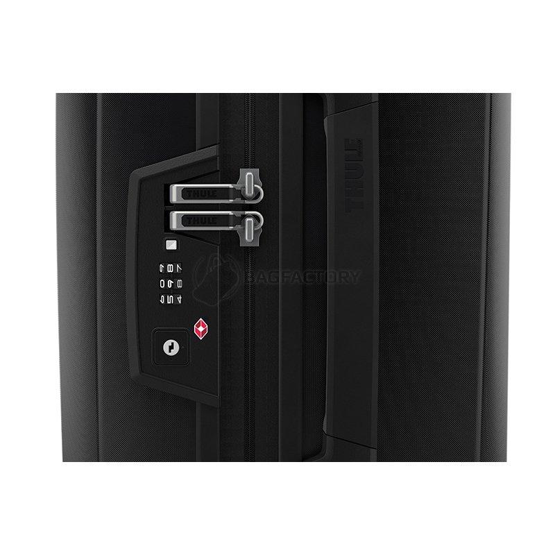 Чемодан на колесах Thule Revolve Carry On Spinner Black 33 л (TH 3203921)