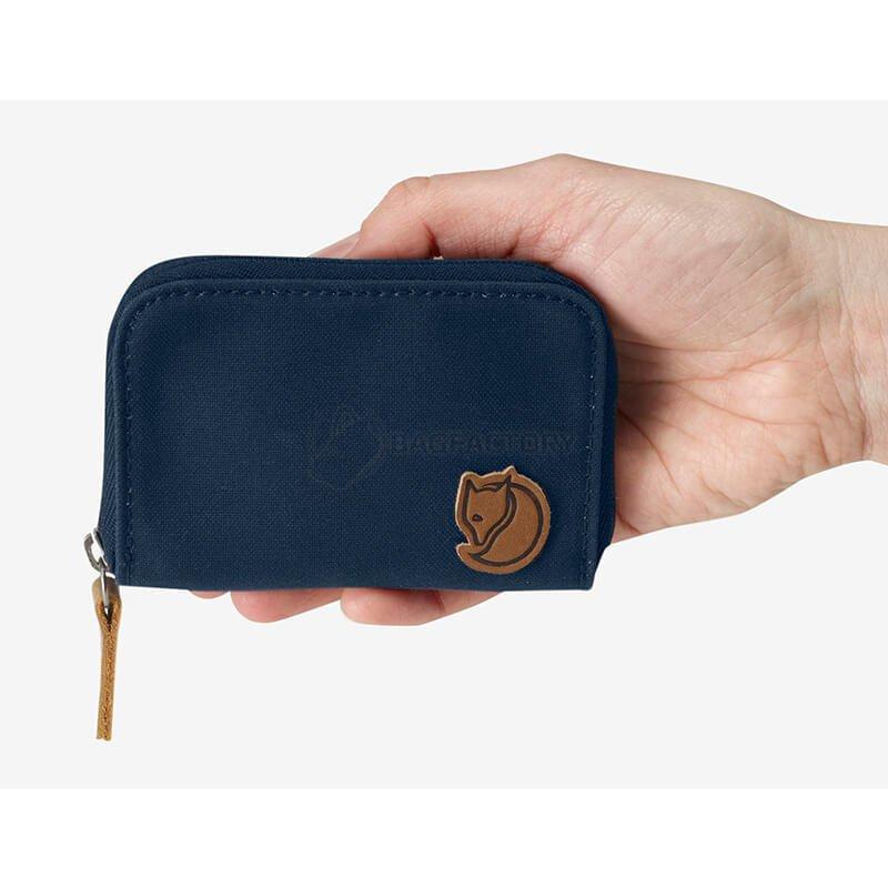 Кошелек Fjallraven Zip Card Holder Dusk (24218.042)