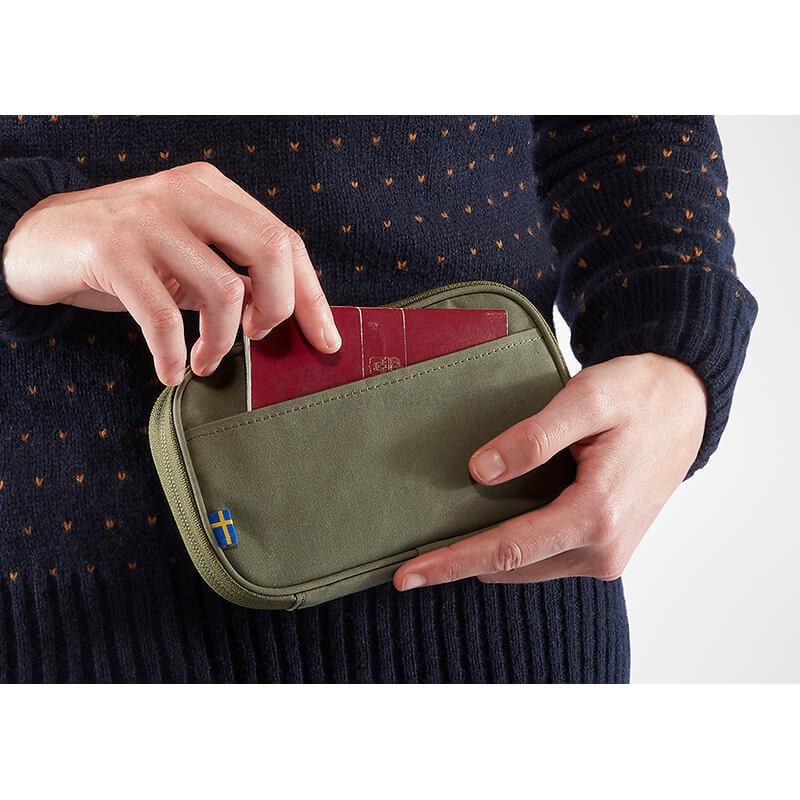 Кошелек Fjallraven Kanken Travel Wallet Black (23781.550)