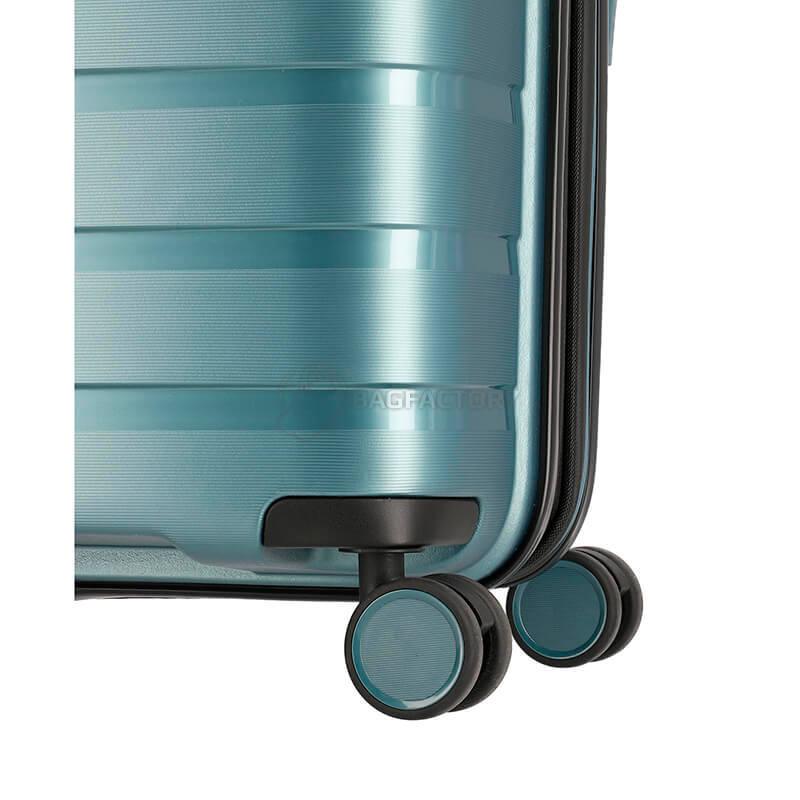 Чемодан на 4 колесах Travelite AIR BASE Iceblue M exp. 71л (TL075348-25)