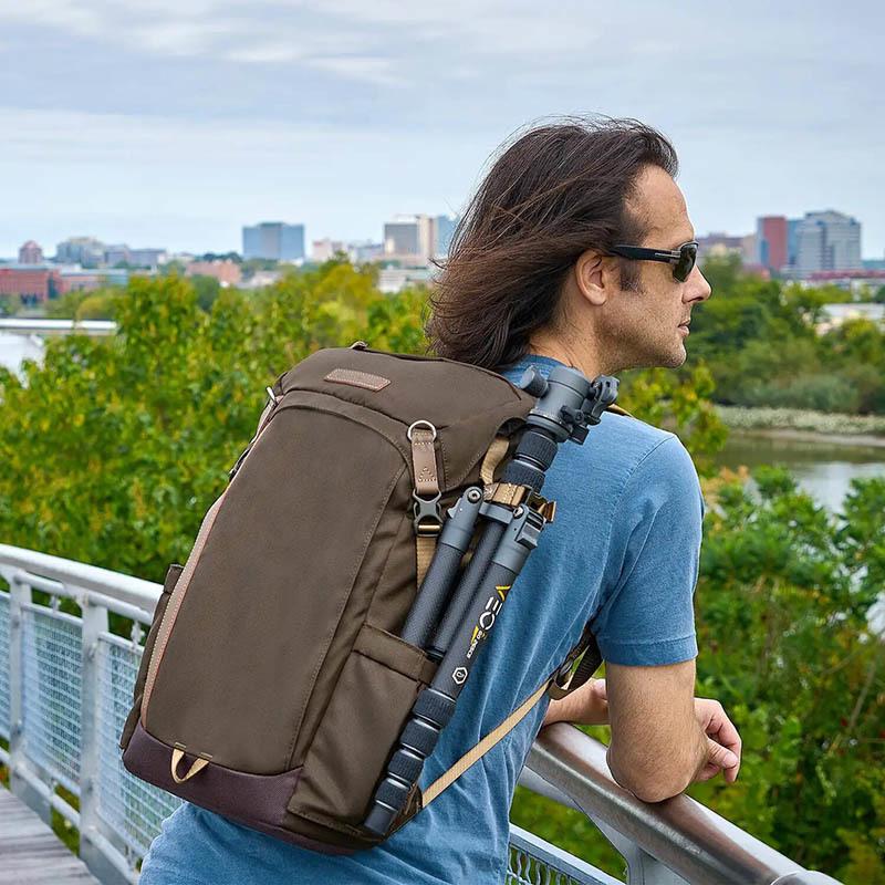 Городской рюкзак для фото Vanguard VEO GO 42M Khaki-Green (DAS301641)