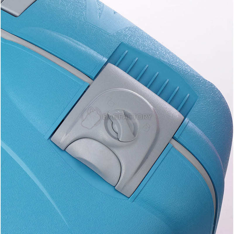 Чемодан на 4-х колесах Roncato Light 109л Голубой (500711/67)