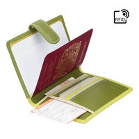 Обложка для паспорта Visconti RB75 Sumba Lime Multi (RB75 LIME M)