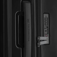 Чемодан на 4 колесах Victorinox Travel Airox Black M 74л (Vt612506)