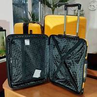 Чемодан на 4-х колесах Swissbrand Eden M 78/90л Yellow (DAS302507)