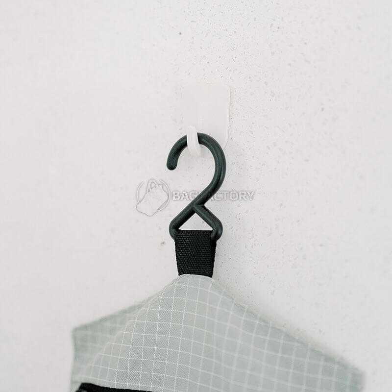 Косметичка Naturehike NH20SN010 размер L Светло-серая (6976023924194)