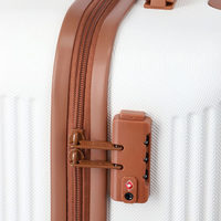 Чемодан на 4 колесах Travelite Bali L 96л White (TL072349-30)