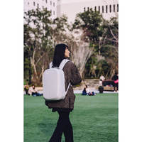 Городской рюкзак Анти-вор XD Design Bobby Edge 17L Light Grey (P706.2503)
