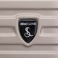 Чемодан Semi Line 28