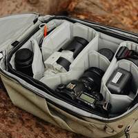 Сумка-футляр для фототехники Peak Design Camera Cube V2 Small Black (BCC-S-BK-3)
