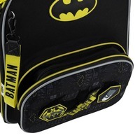 Школьный каркасный рюкзак Kite Education 556 DC Batman Черный 12 л (DC25-556M)