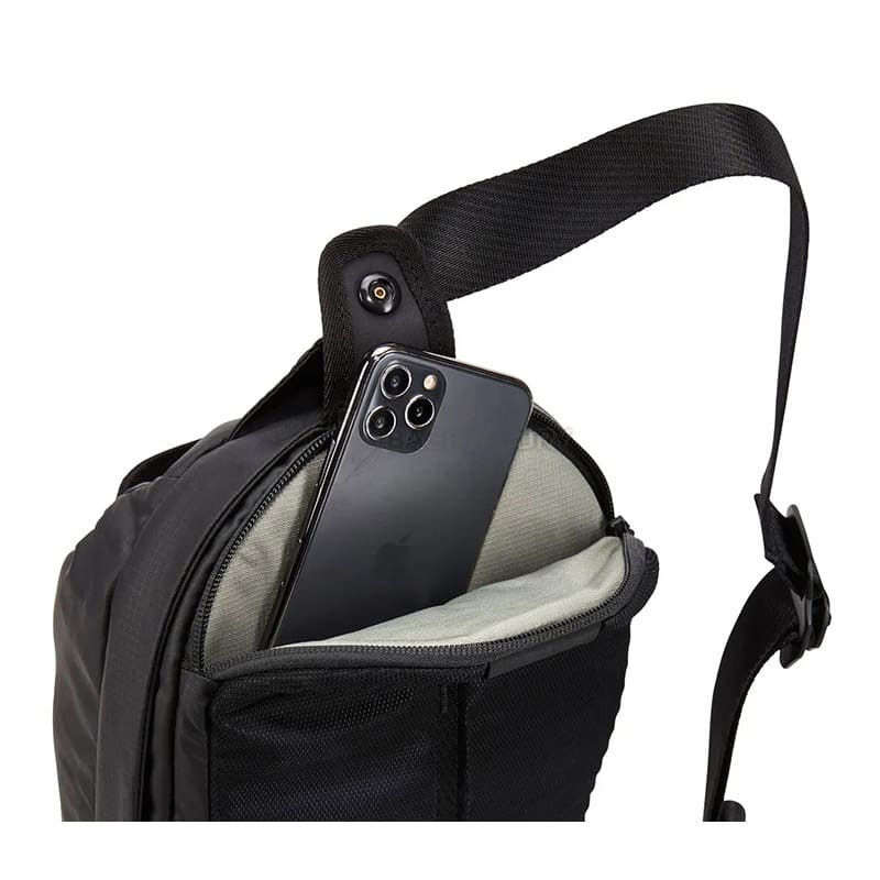 Городской рюкзак слинг Thule Tact Sling 8L Black (TH 3205291)