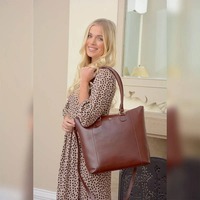 Женская кожаная сумка Ashwood V29 Chestnut (V29 CHESTNUT)