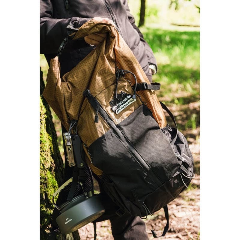 Туристический рюкзак Naturehike Helium CNK2300016 30+5 л Коричневий (6976507661133)