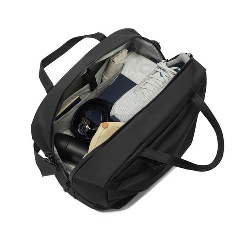 Дорожная сумка XD Design Urban Weekend Bag 33L Water Resistant Black (P706.2901)