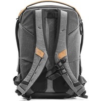 Городской рюкзак для фототехники Peak Design Everyday Backpack 20L Charcoal (BEDB-20-CH-3)