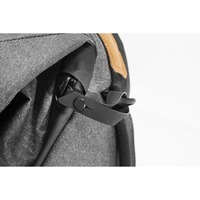 Городской рюкзак для фототехники Peak Design Everyday Backpack 20L Charcoal (BEDB-20-CH-3)