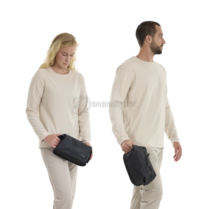 Органайзер Thule Aion Toiletry Bag Black (TH 3205437)