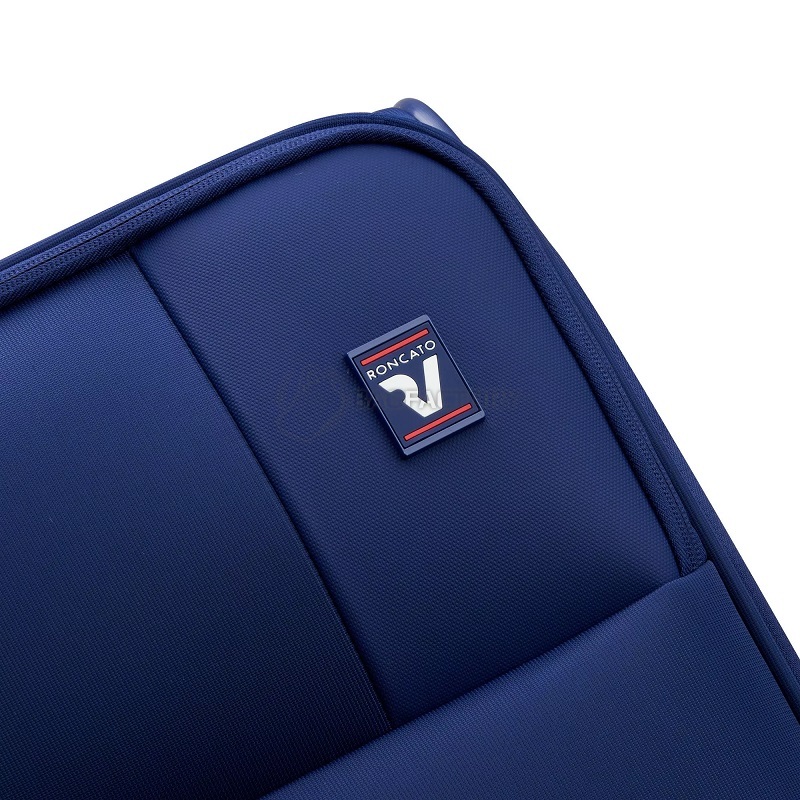 Чемодан на 4-х колесах Roncato Move 118/126л Синий (415351/93)